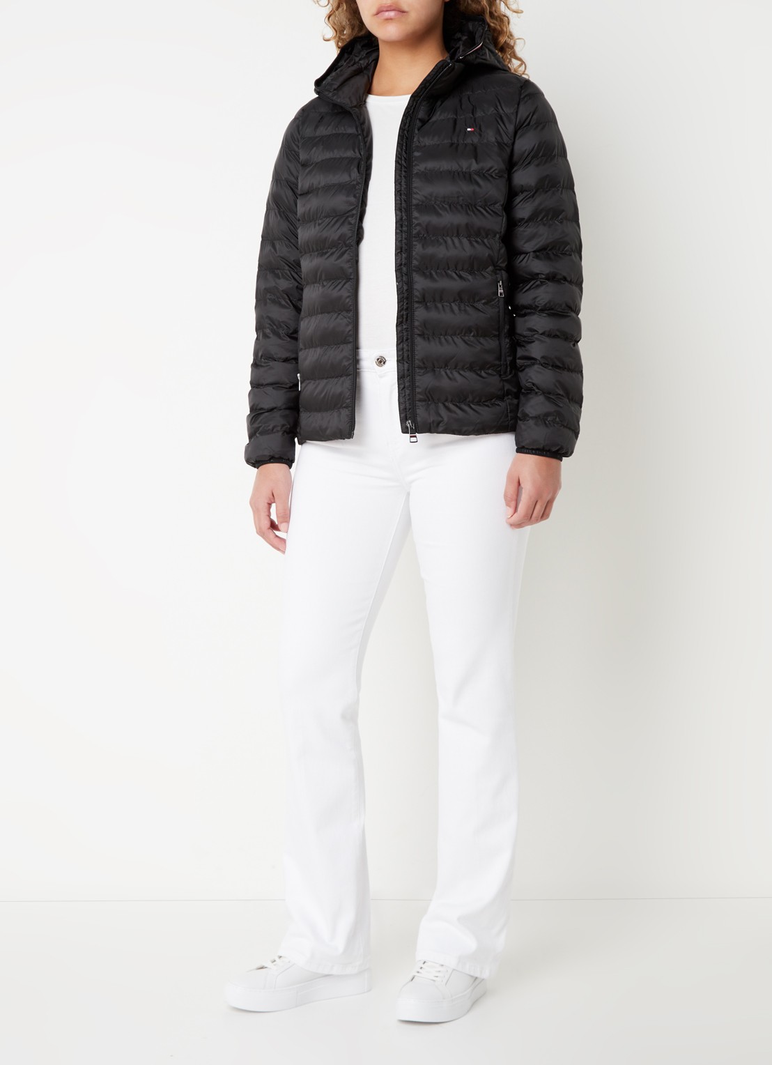 Tommy Hilfiger Gewatteerd jack met logo en ritszakken - voorkant 4 zwart
