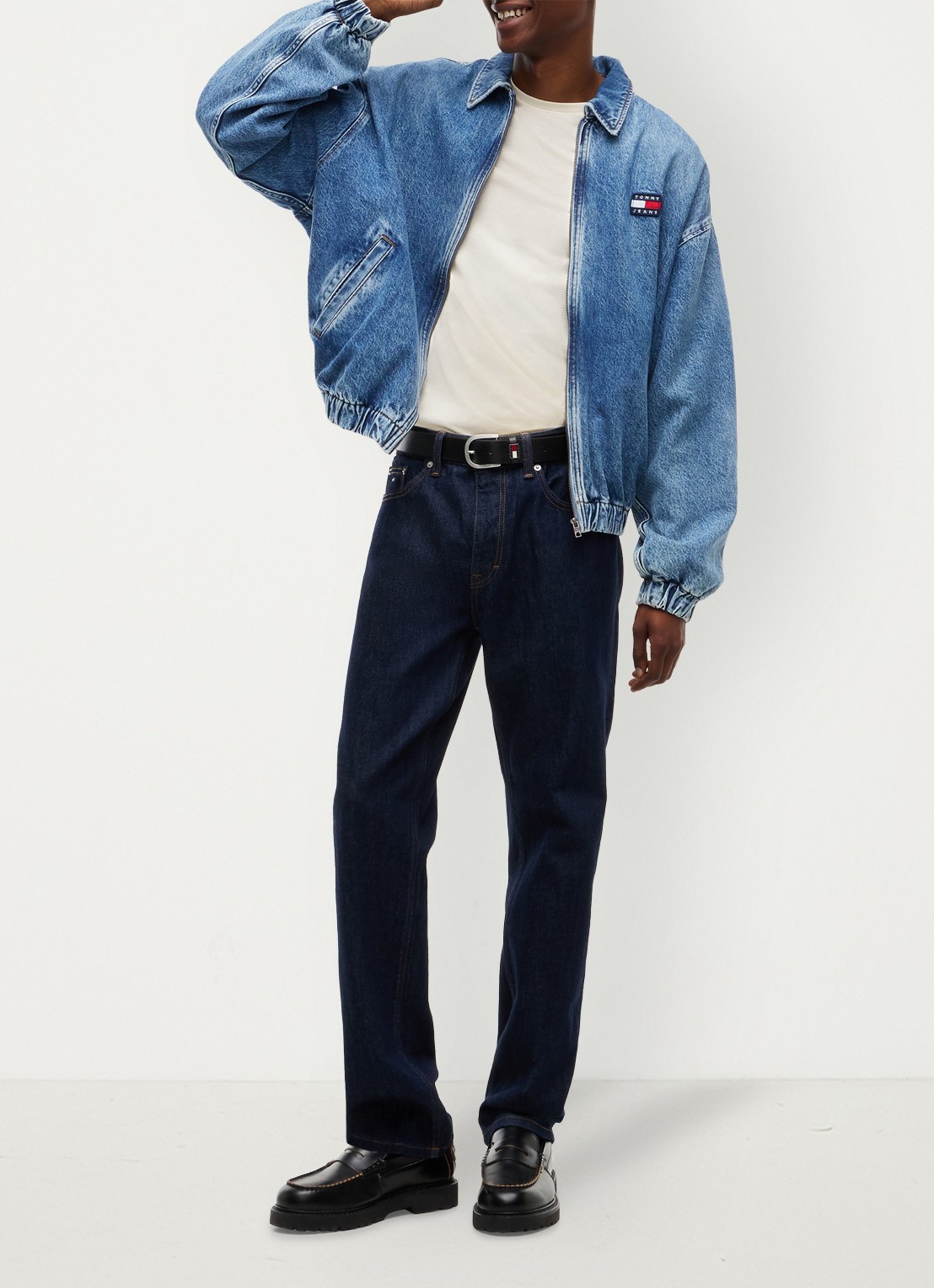 Tommy Hilfiger Harrington jack in lyocellblend met logoborduring - voorkant 6 indigo
