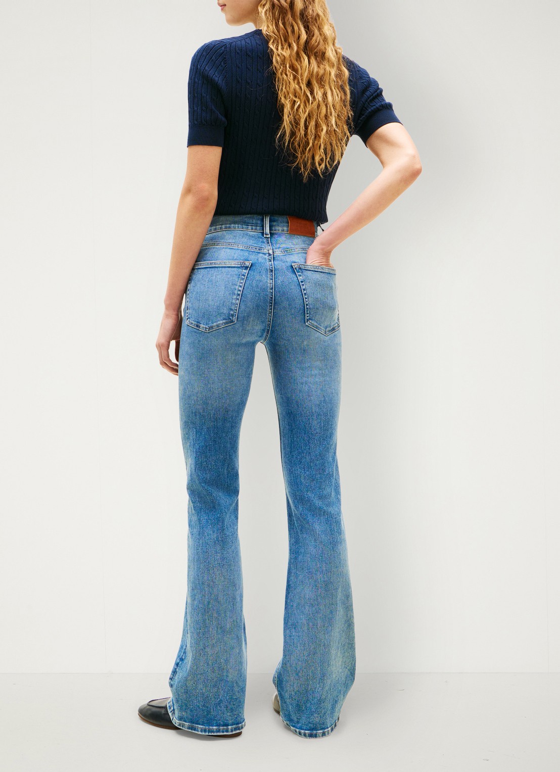 Tommy Hilfiger High waist flared jeans met medium wassing - achterkant 5 blauw