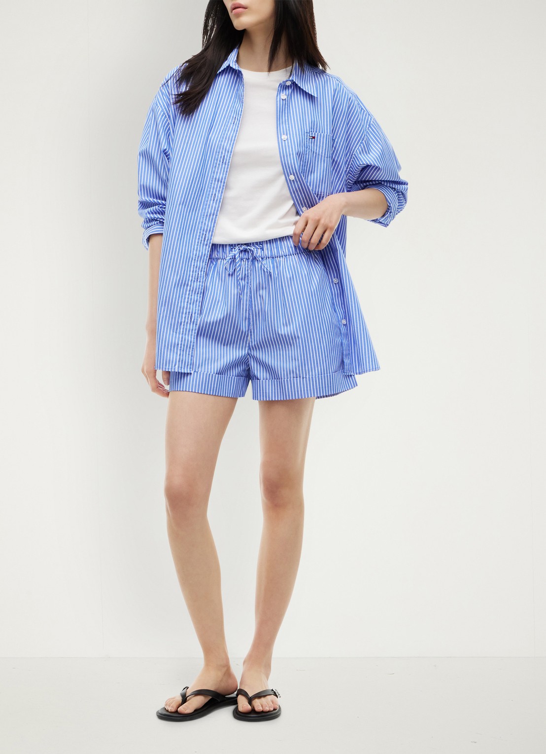 Tommy Hilfiger High waist wide fit korte broek met streepprint - voorkant 3 noble blue / stripe-c8p