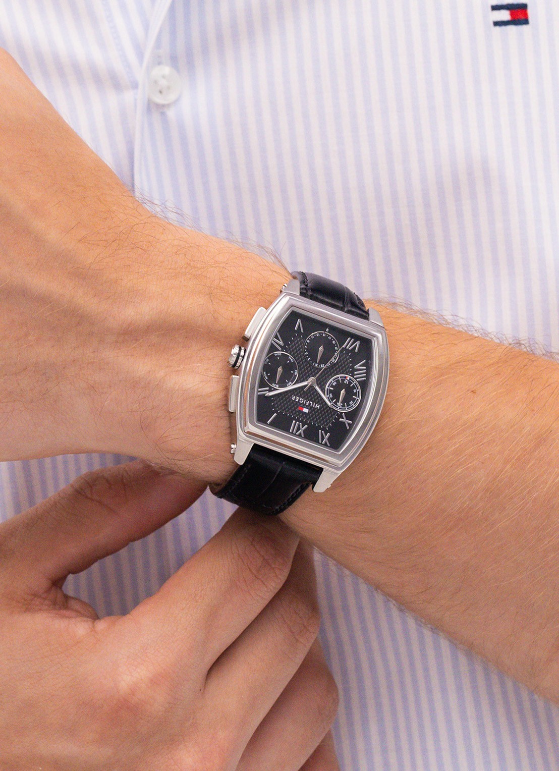 Tommy Hilfiger Horloge TH1710761  - voorkant 2 zilver