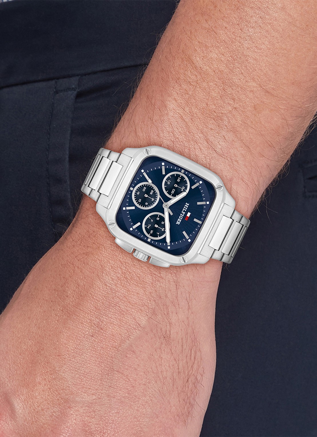 Tommy Hilfiger Horloge TH1792222   - voorkant 2 zilver