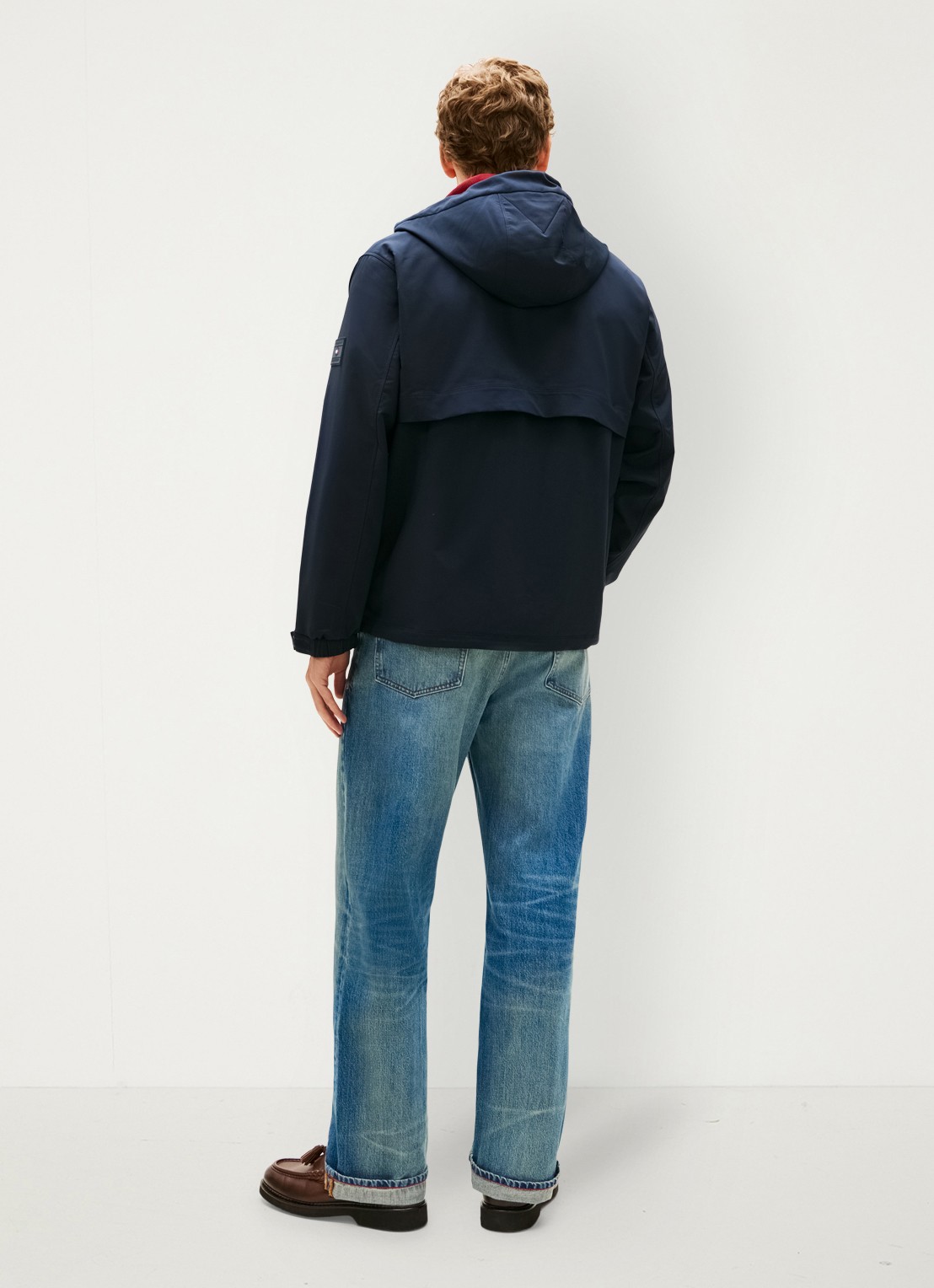 Tommy Hilfiger Jack met logo en steekzakken - achterkant donkerblauw