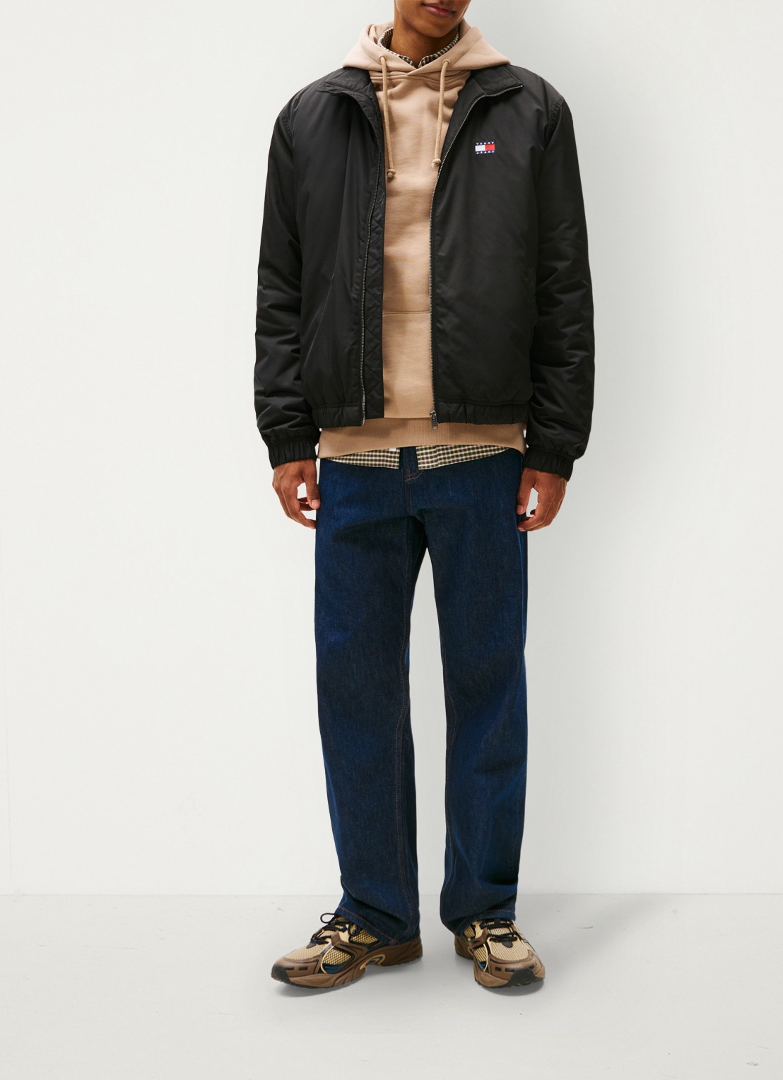 Tommy Hilfiger Jack met steekzakken en waterafstotende coating - voorkant 2 zwart