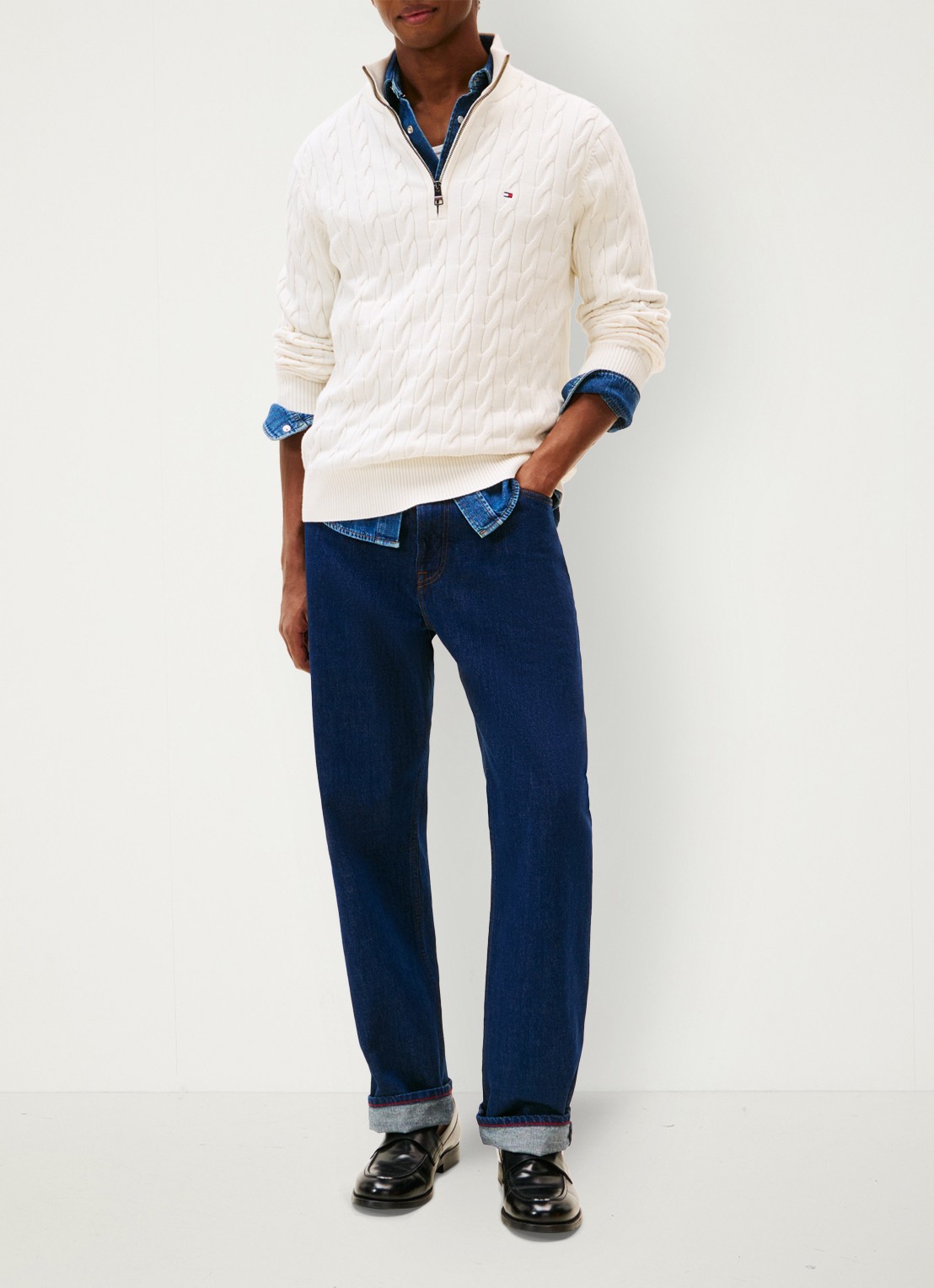 Tommy Hilfiger Kabelgebreide trui met halve rits en logo - voorkant 4 gebroken wit