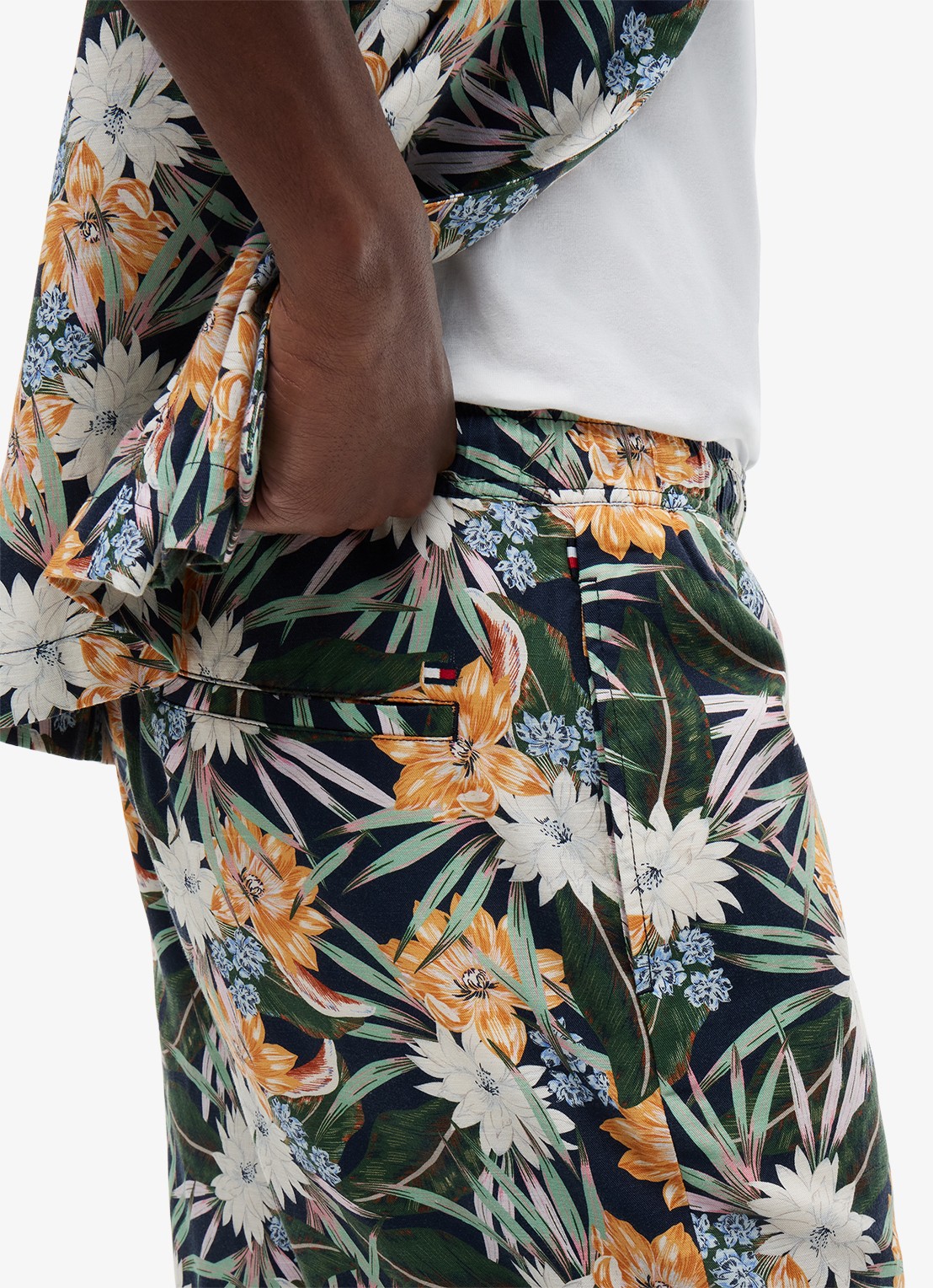 Tommy Hilfiger Korte broek met bloemenprint - voorkant 3 multicolor