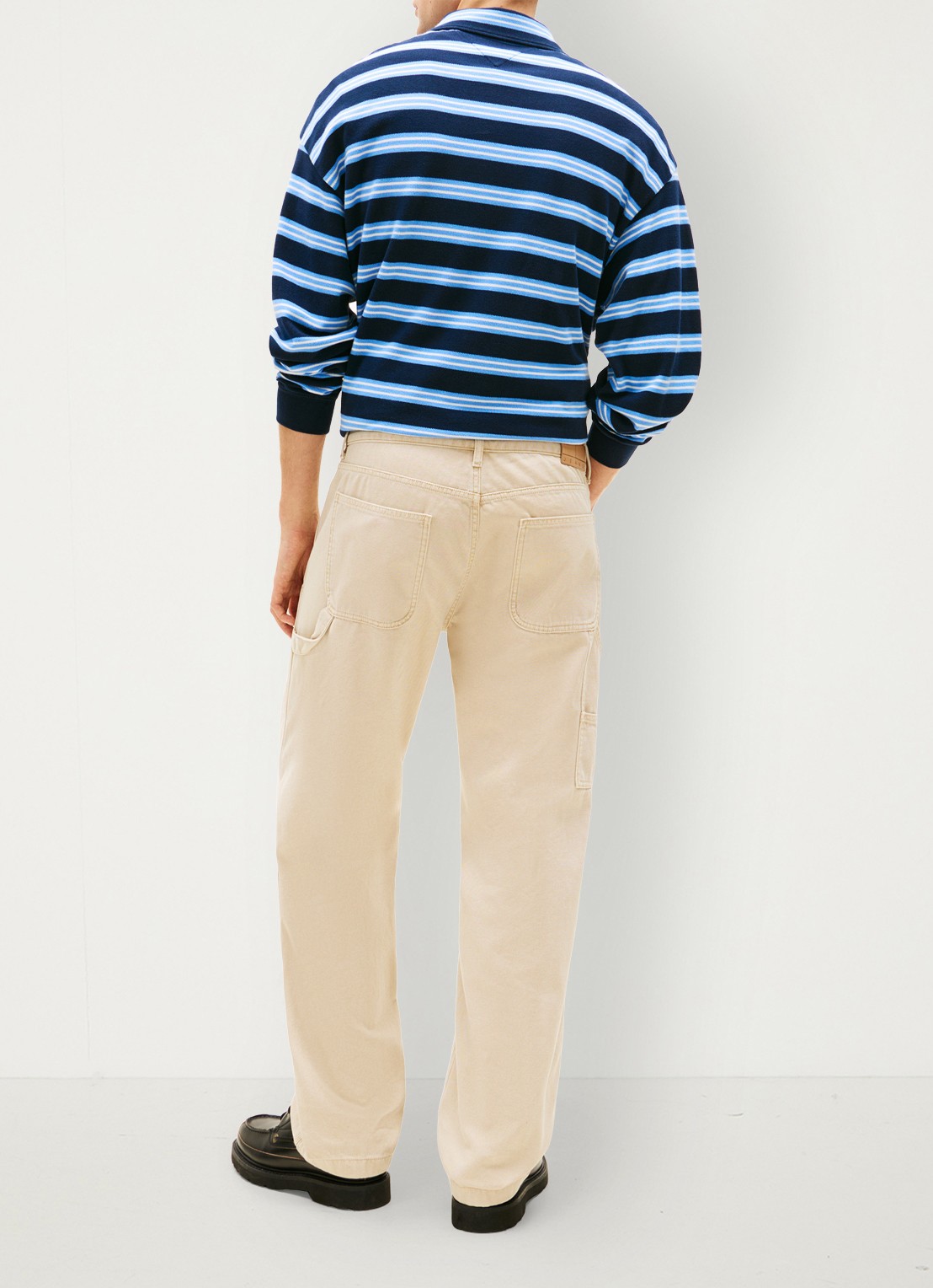 Tommy Hilfiger Loose fit cargobroek met steekzakken - achterkant 3 beige
