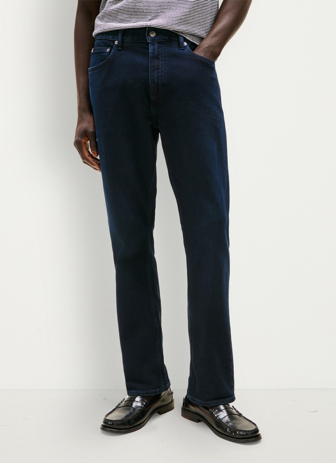 Tommy Hilfiger Mercer straight leg jeans met steekzakken - detail 2 donkerblauw