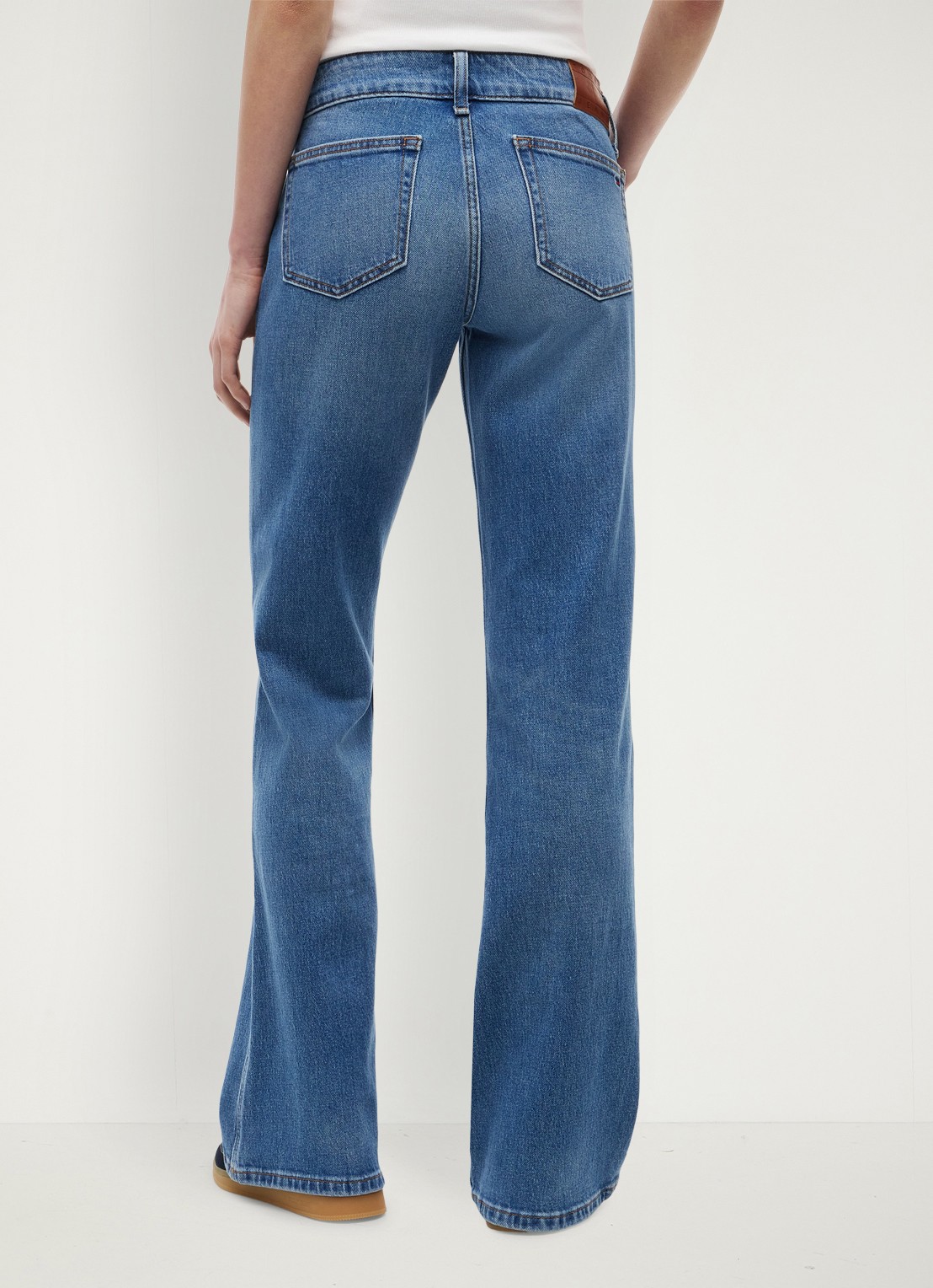 Tommy Hilfiger Mid waist flared jeans met medium wassing - achterkant 5 donkerblauw