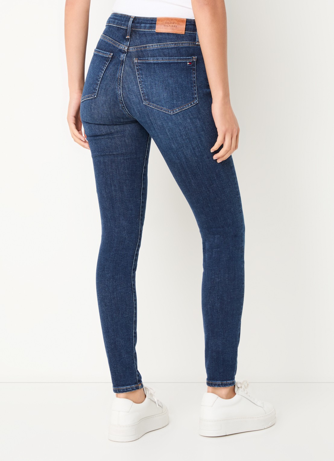 Tommy Hilfiger Mid waist skinny jeans met donkere wassing - achterkant 9 indigo