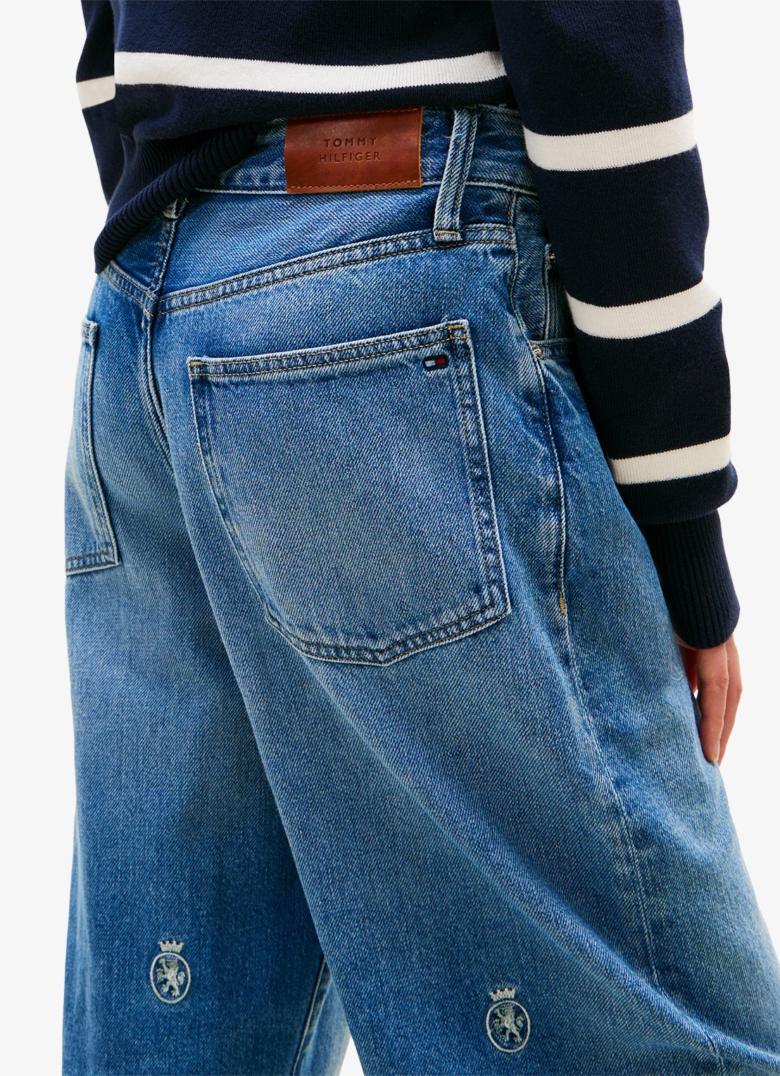 Tommy Hilfiger Mid waist straight fit jeans met logoprint - detail 2 denim