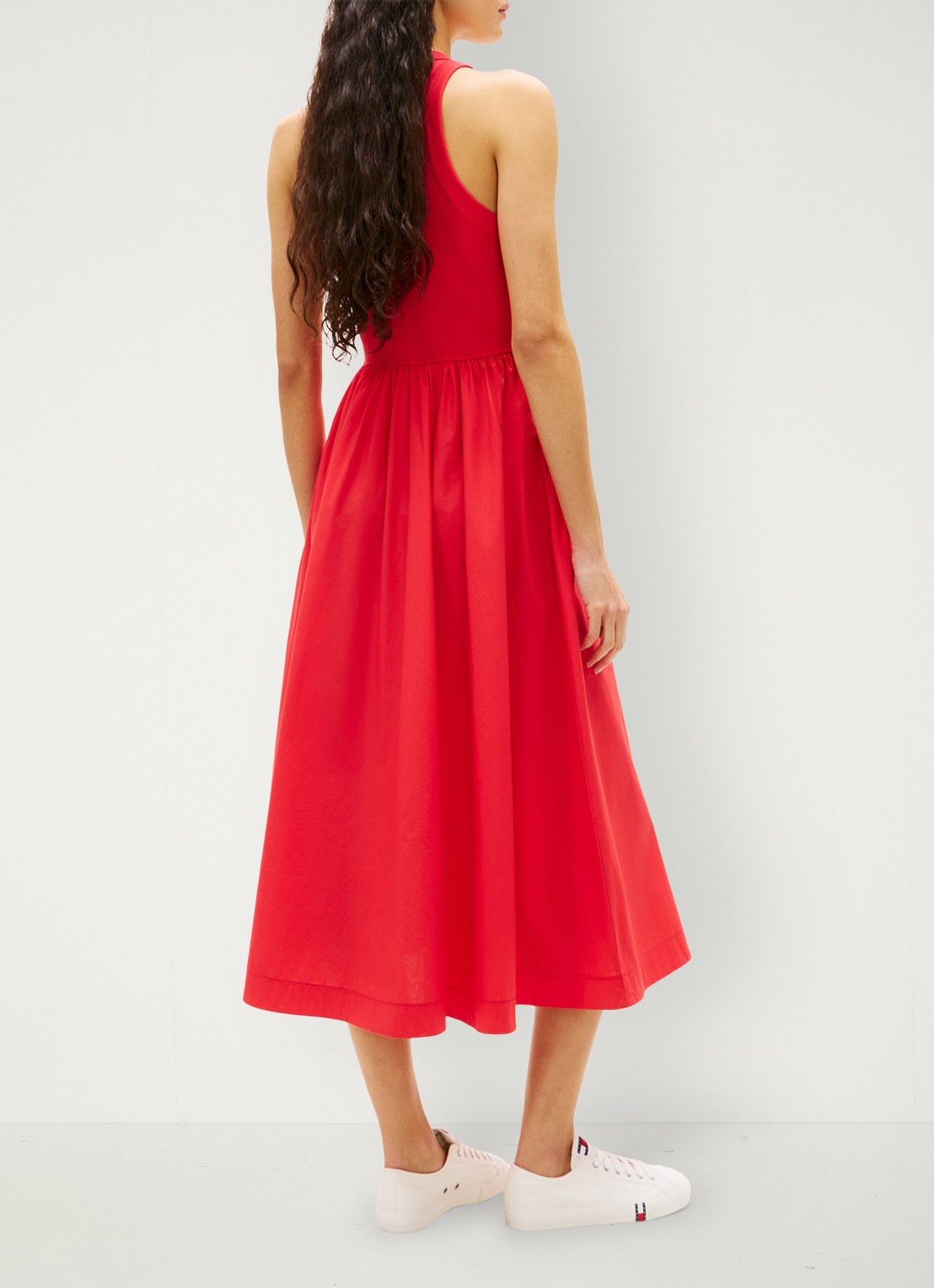 Tommy Hilfiger Midi jurk met plooien en logoborduring - achterkant 3 red alert-xk3 / rood