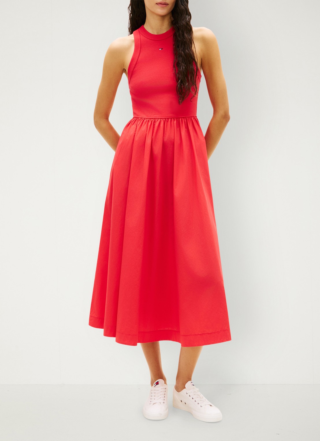 Tommy Hilfiger Midi jurk met plooien en logoborduring - voorkant 2 red alert-xk3 / rood