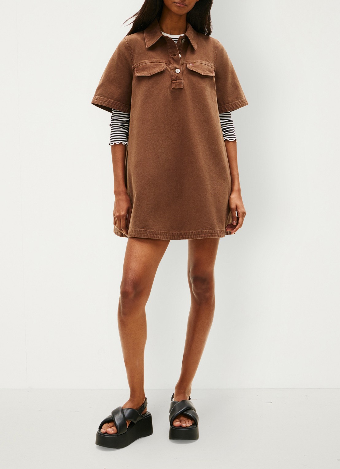 Tommy Hilfiger Mini denim jurk met kraag - voorkant 5 bruin