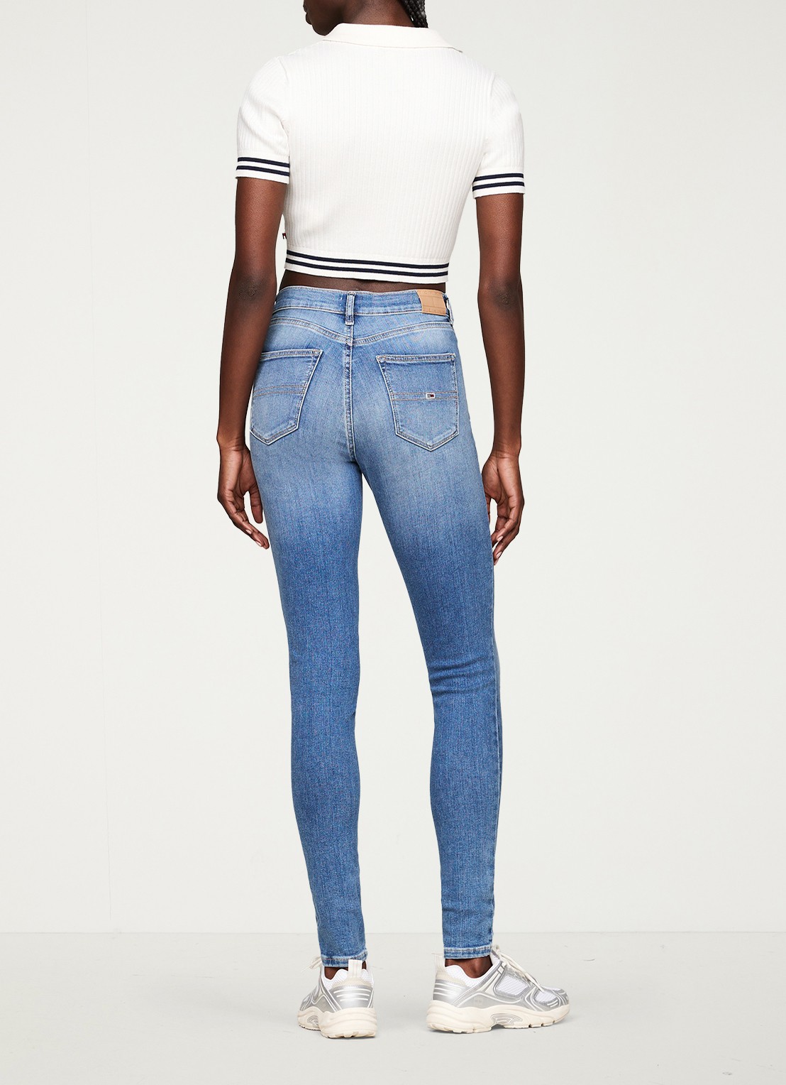 Tommy Hilfiger Nora mid waist skinny jeans met lichte wassing - achterkant indigo