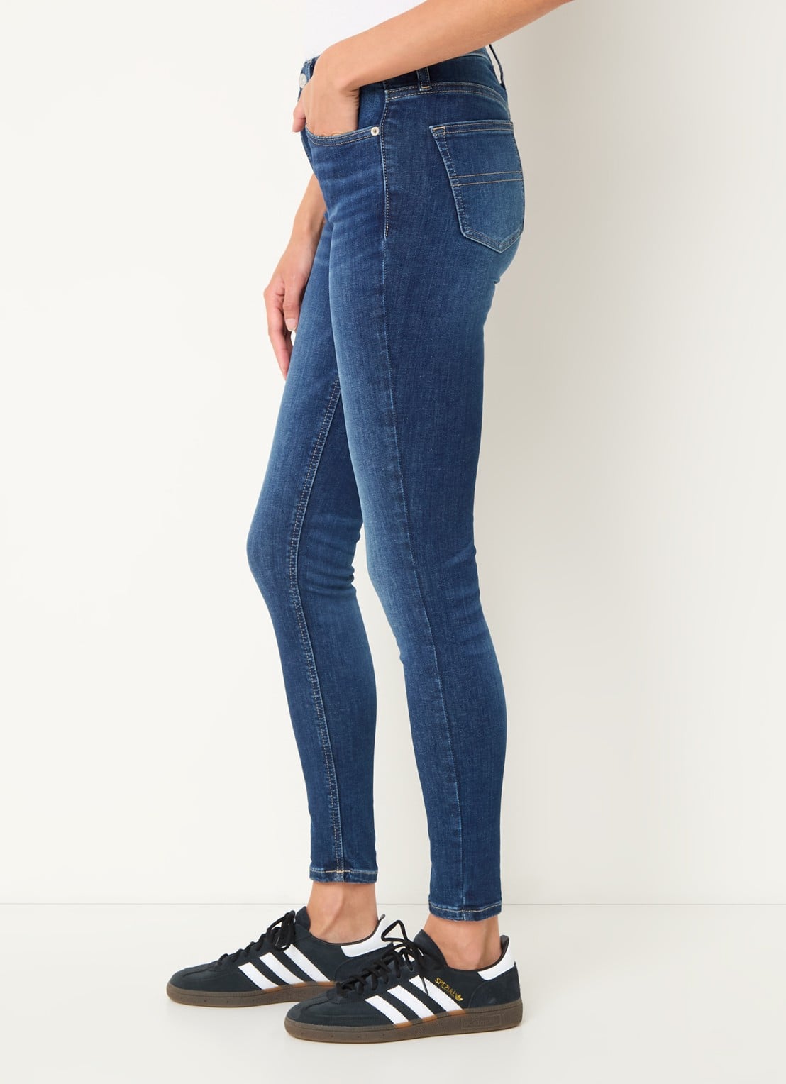 Tommy Hilfiger Nora mid waist skinny jeans met medium wassing - detail 4 indigo