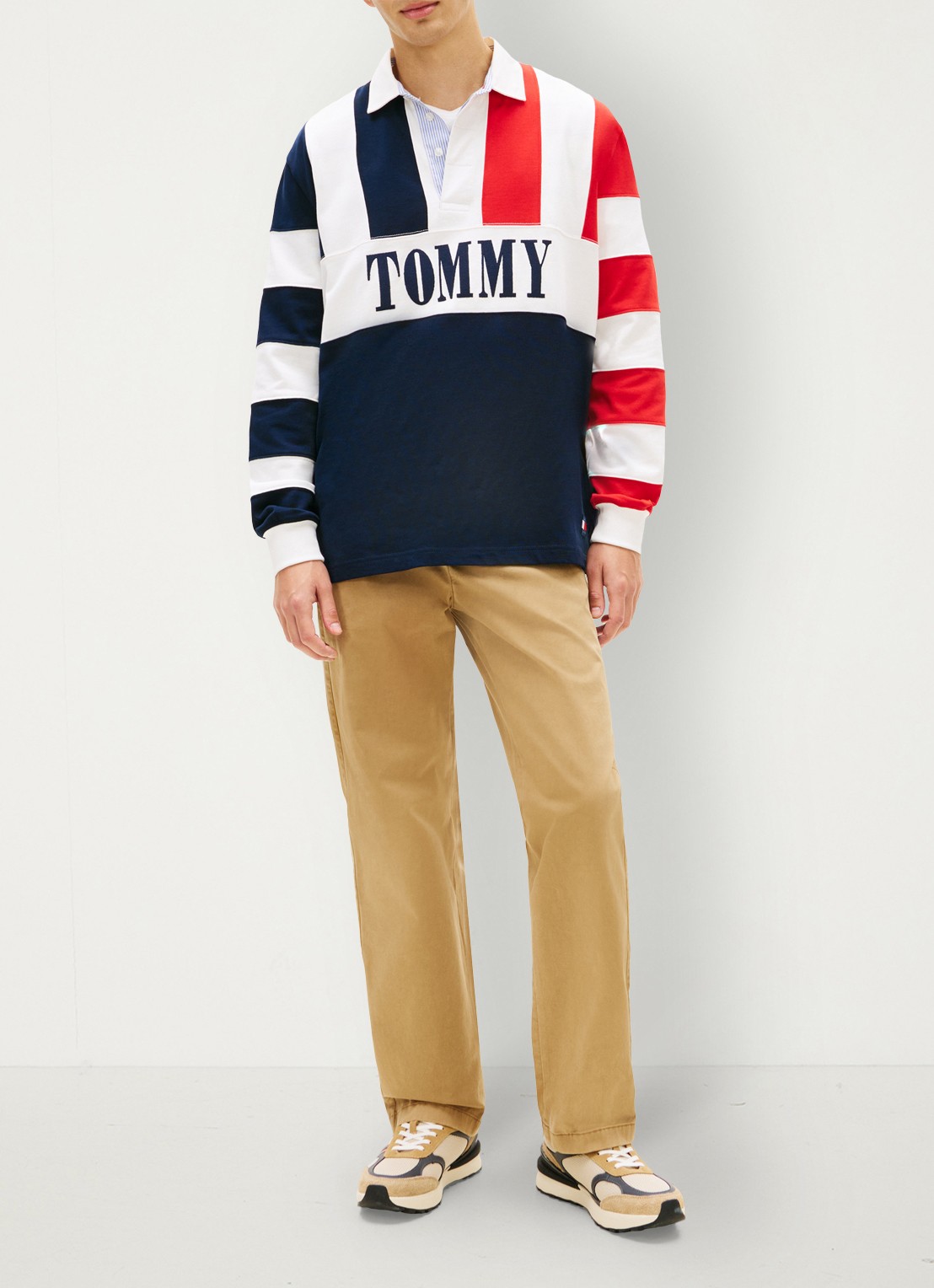 Tommy Hilfiger Otis straight fit chino met steekzakken - voorkant 2 khaki