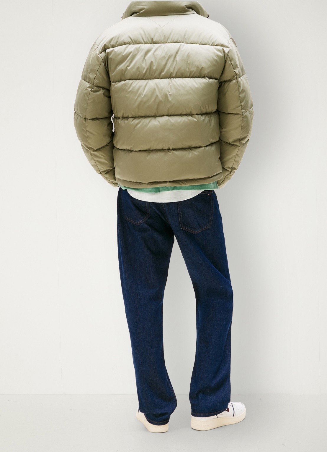 Tommy Hilfiger Oversized puffer jack met waterafstotende coating - achterkant lindegroen