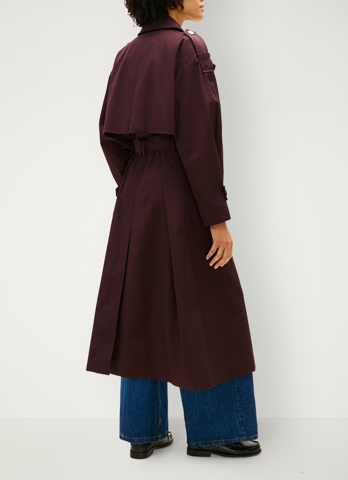 Tommy Hilfiger Oversized trenchcoat met steekzakken en ceintuur - achterkant aubergine