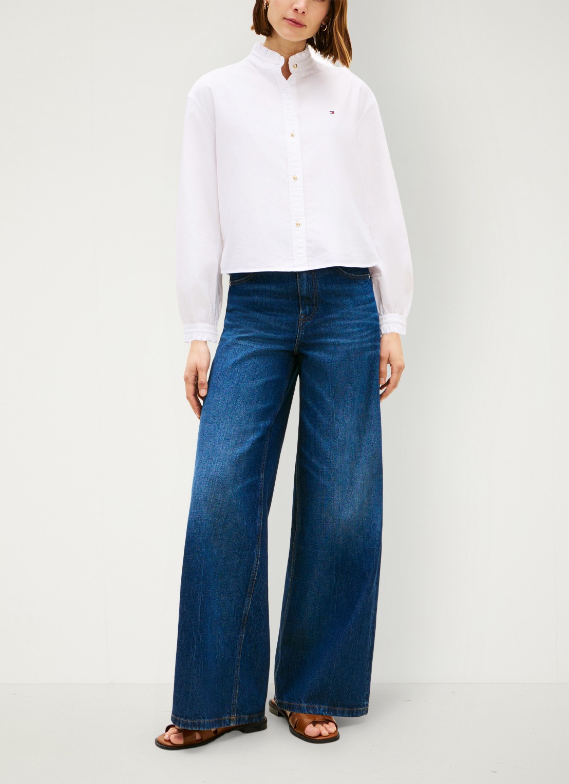 Tommy Hilfiger Oxford blouse met ruches en opstaande kraag - voorkant 2 wit