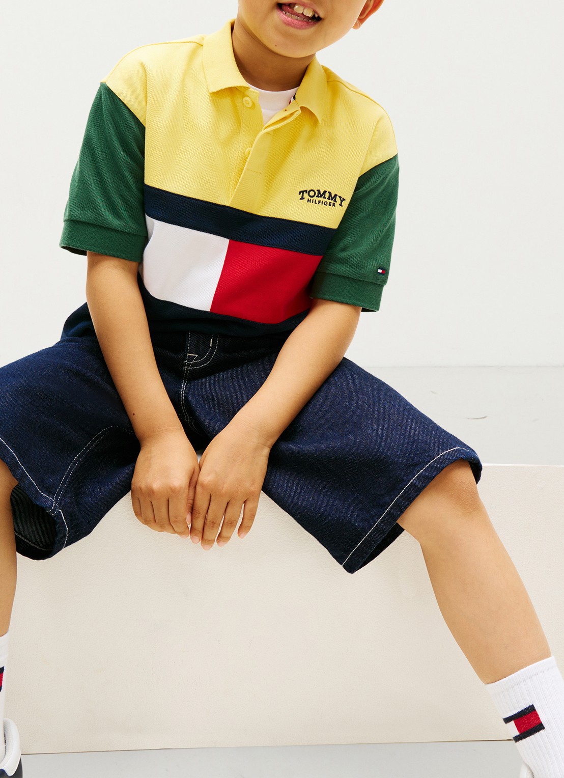 Tommy Hilfiger Polo met logo - detail 2 geel