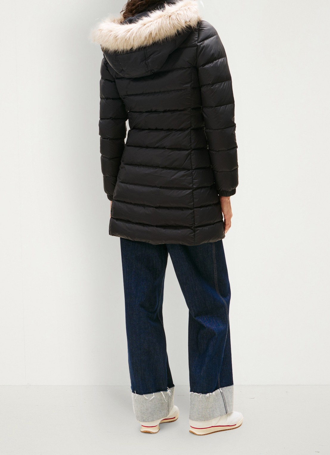Tommy Hilfiger Puffer jas met steekzakken en logoborduring - achterkant zwart