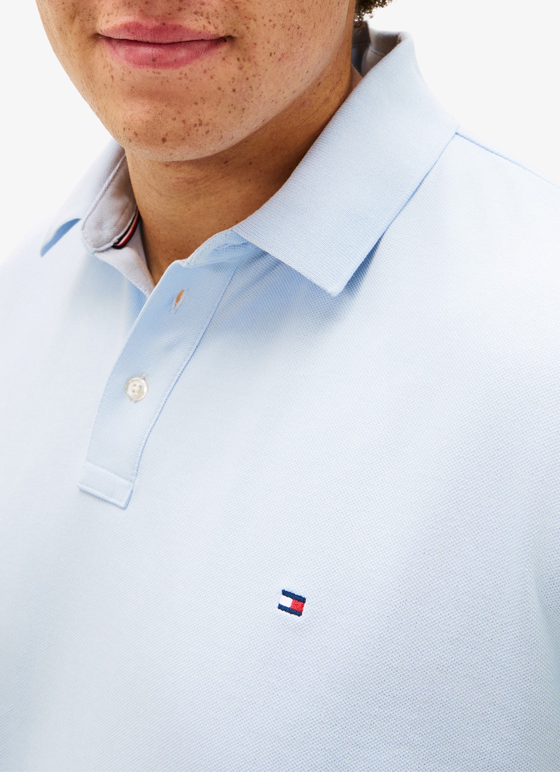 Tommy Hilfiger Regular fit polo in katoenblend - detail 5 lichtblauw