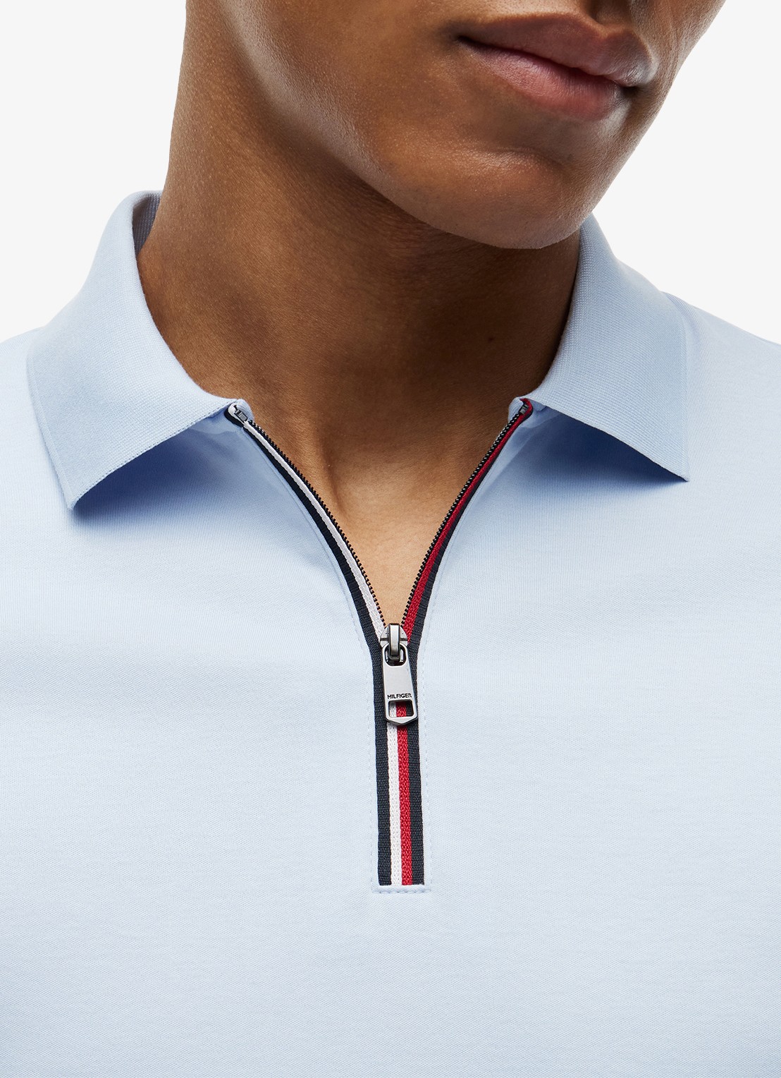 Tommy Hilfiger Regular fit polo met halve rits - detail 2 lichtblauw