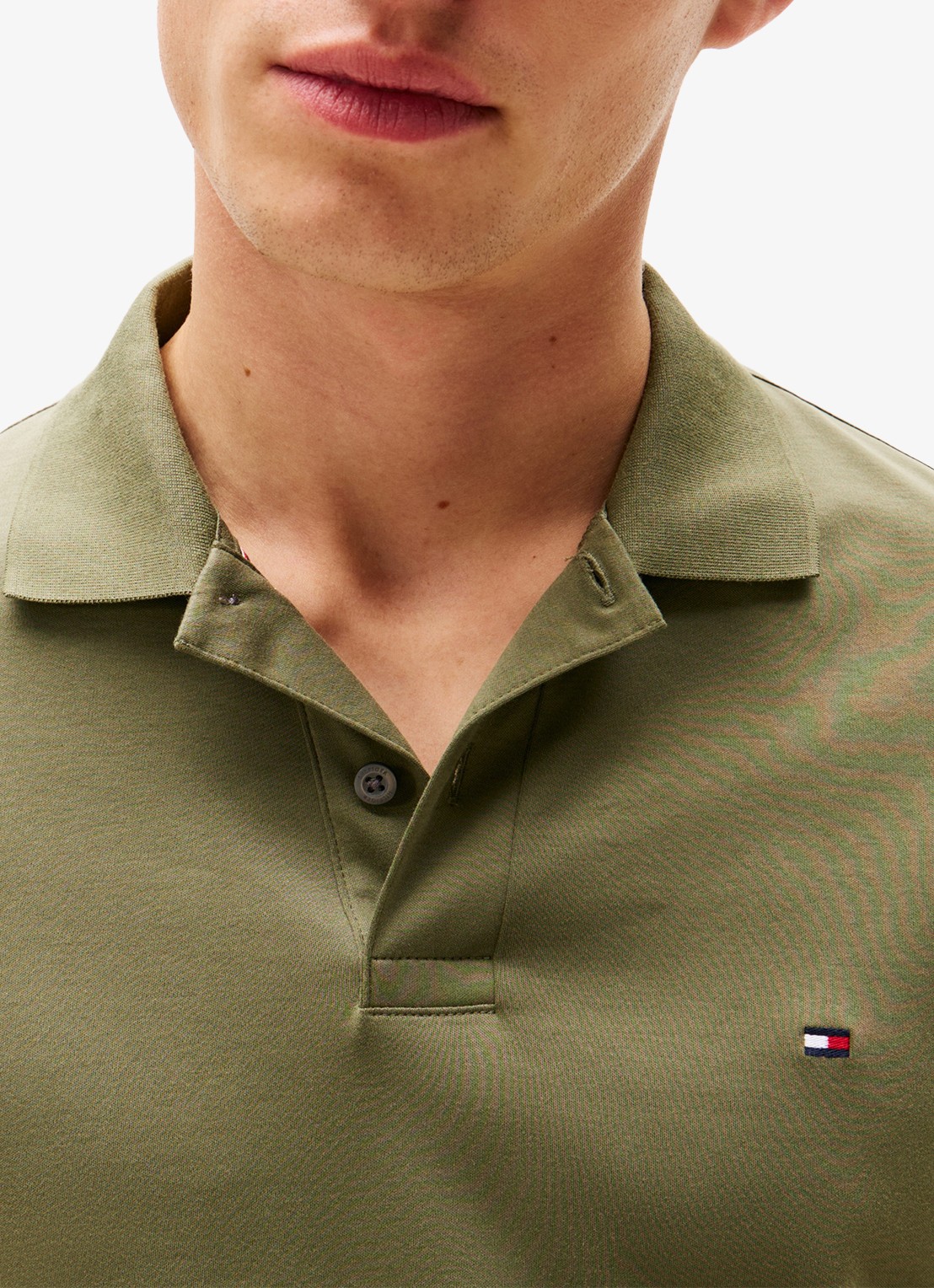 Tommy Hilfiger Regular fit polo met logo - detail 2 battle green-pli / groen