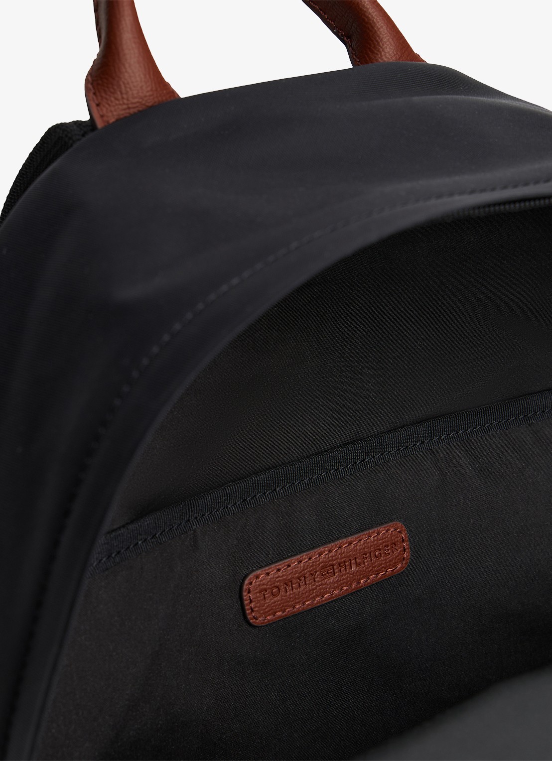 Tommy Hilfiger Rugzak met logo met laptopvak - detail 3 zwart