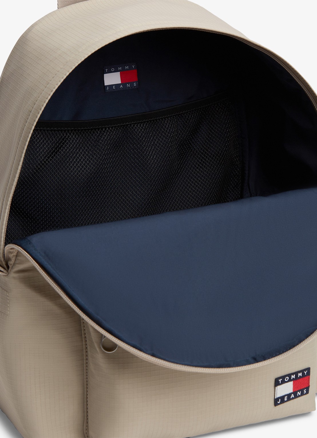 Tommy Hilfiger Rugzak met logo - detail 2 grijs