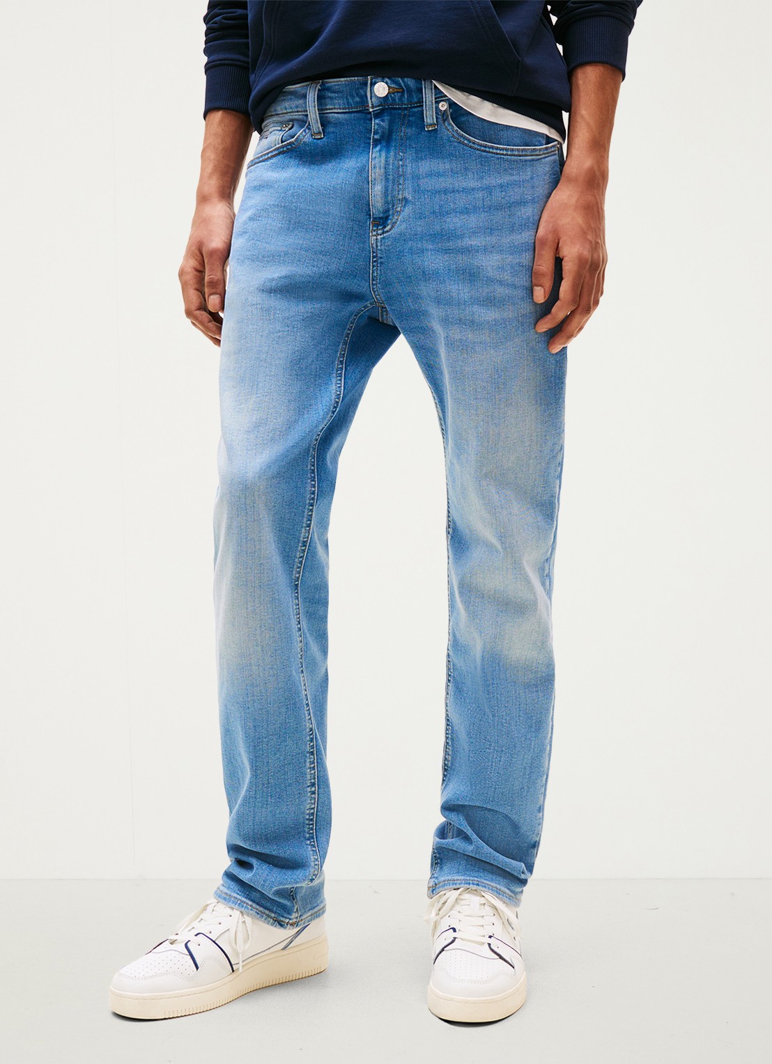 Tommy Hilfiger Ryan slim fit jeans met lichte wassing - detail 6 indigo