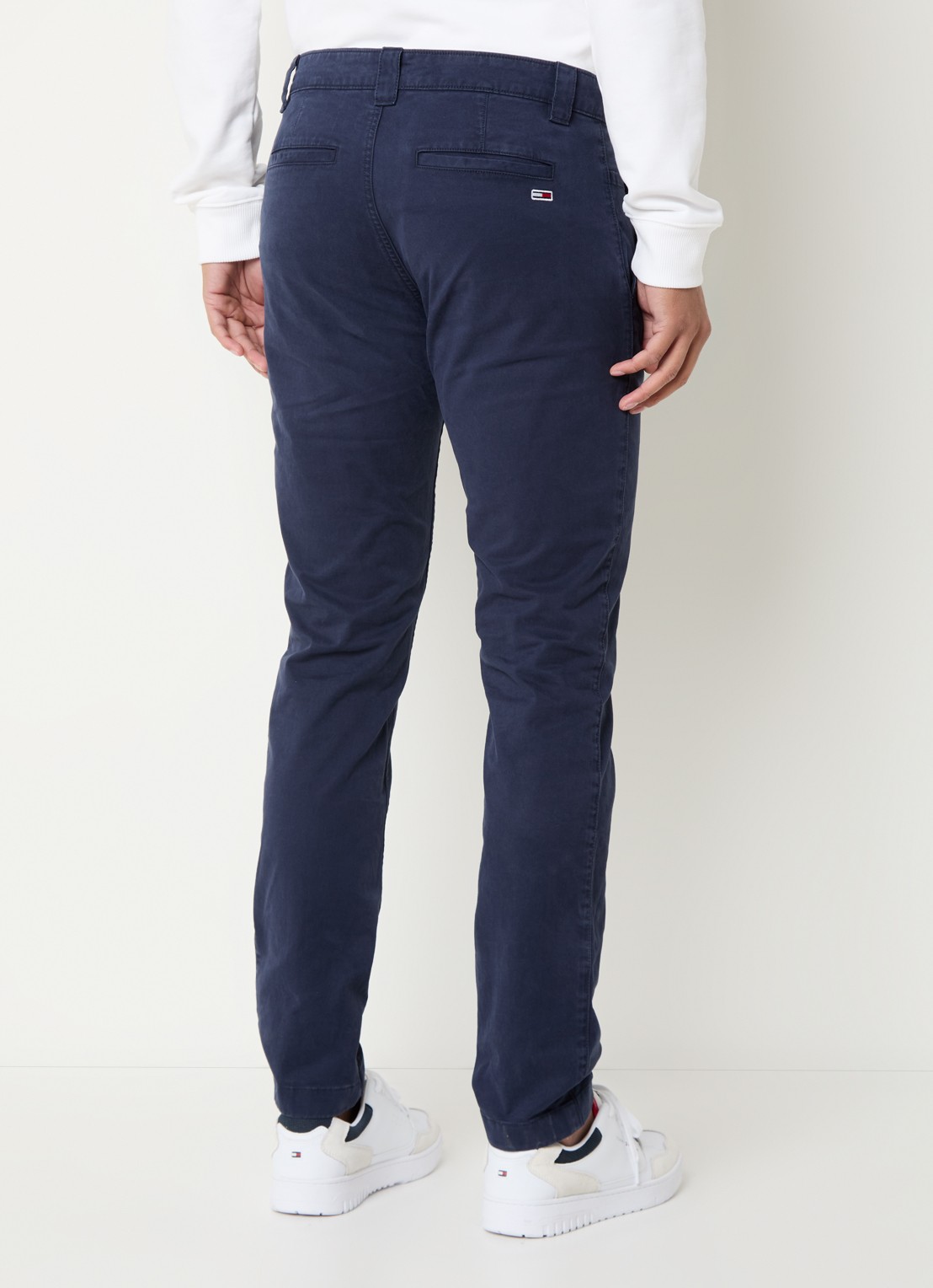 Tommy Hilfiger Scanton slim fit chino met steekzakken - achterkant 5 donkerblauw