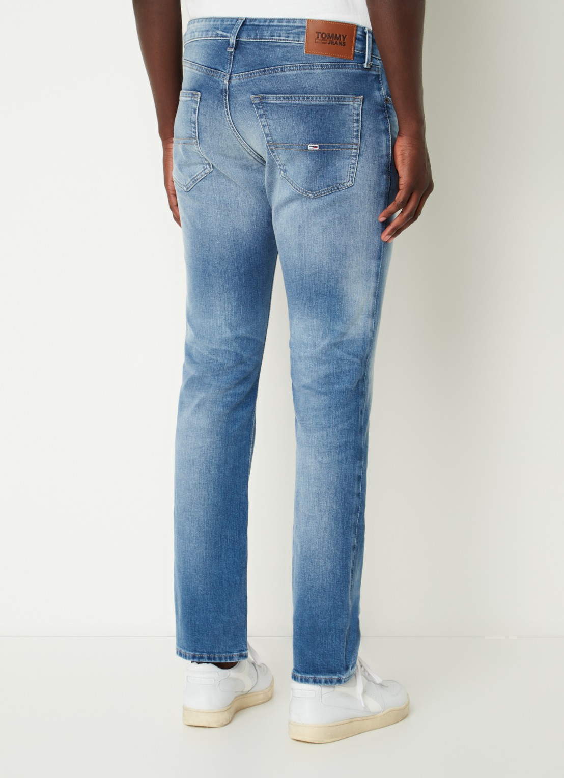 Tommy Hilfiger Scanton slim fit jeans met medium wassing - achterkant 3 blauw