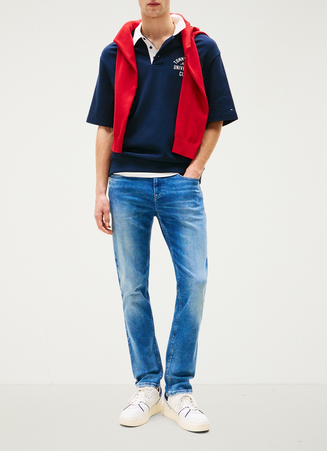 Tommy Hilfiger Scanton slim fit jeans met medium wassing - voorkant indigo