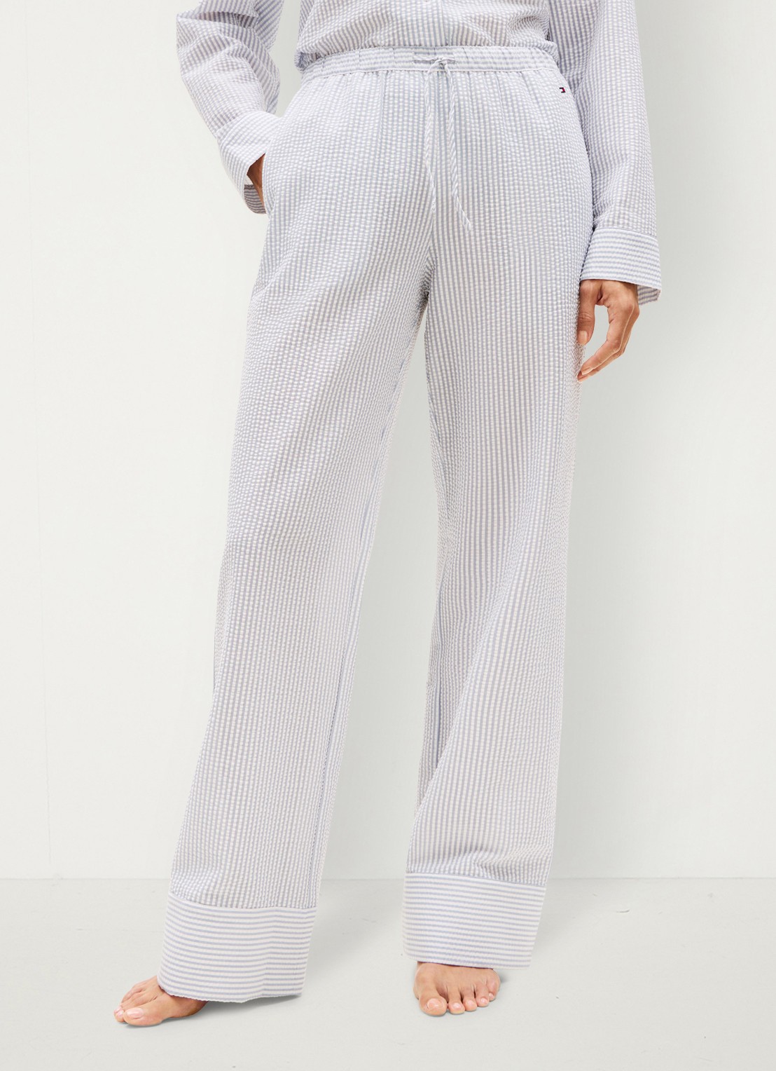 Tommy Hilfiger Seersucker pyjamabroek met streeprint - detail 2 lichtblauw