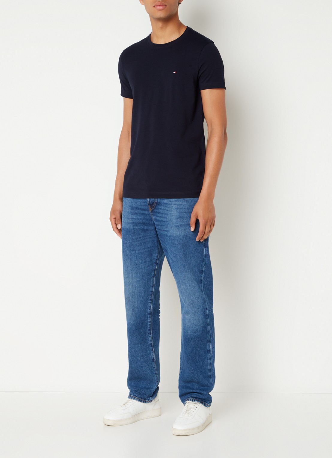 Tommy Hilfiger Slim fit T-shirt met logoborduring  - voorkant 3 donkerblauw