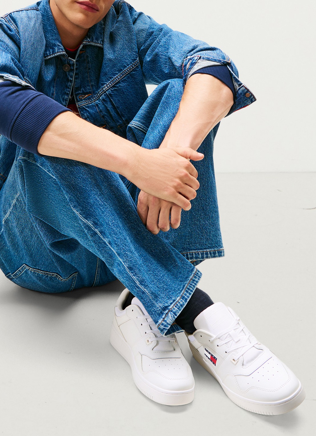 Tommy Hilfiger Sneaker met logo - voorkant 2 wit