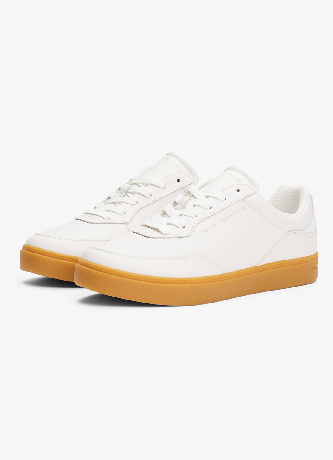 Tommy Hilfiger Sneaker van leer - voorkant 2 beige