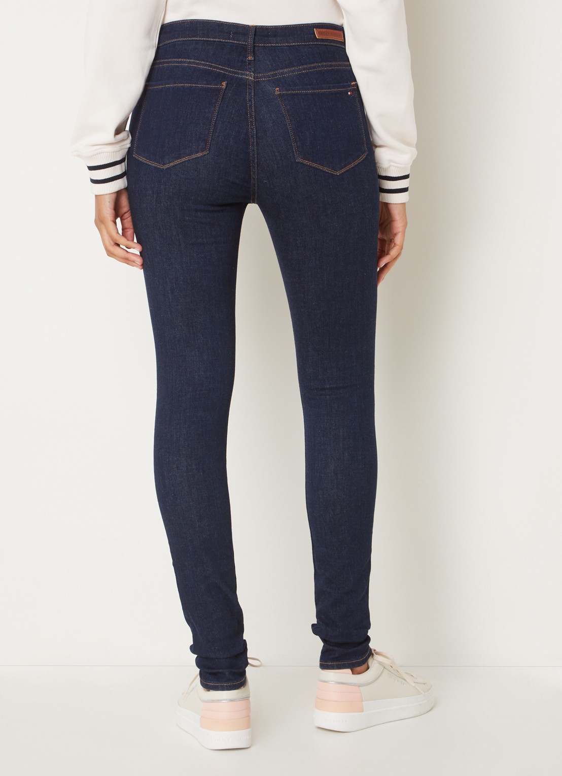 Tommy Hilfiger Steffie mid waist skinny jeans met donkere wassing - achterkant 3 indigo