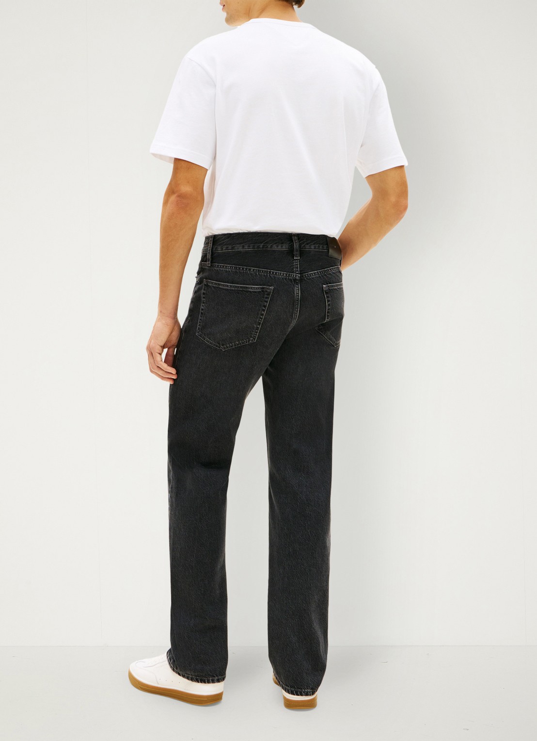 Tommy Hilfiger Straight fit jeans met donkere wassing - achterkant donkergrijs
