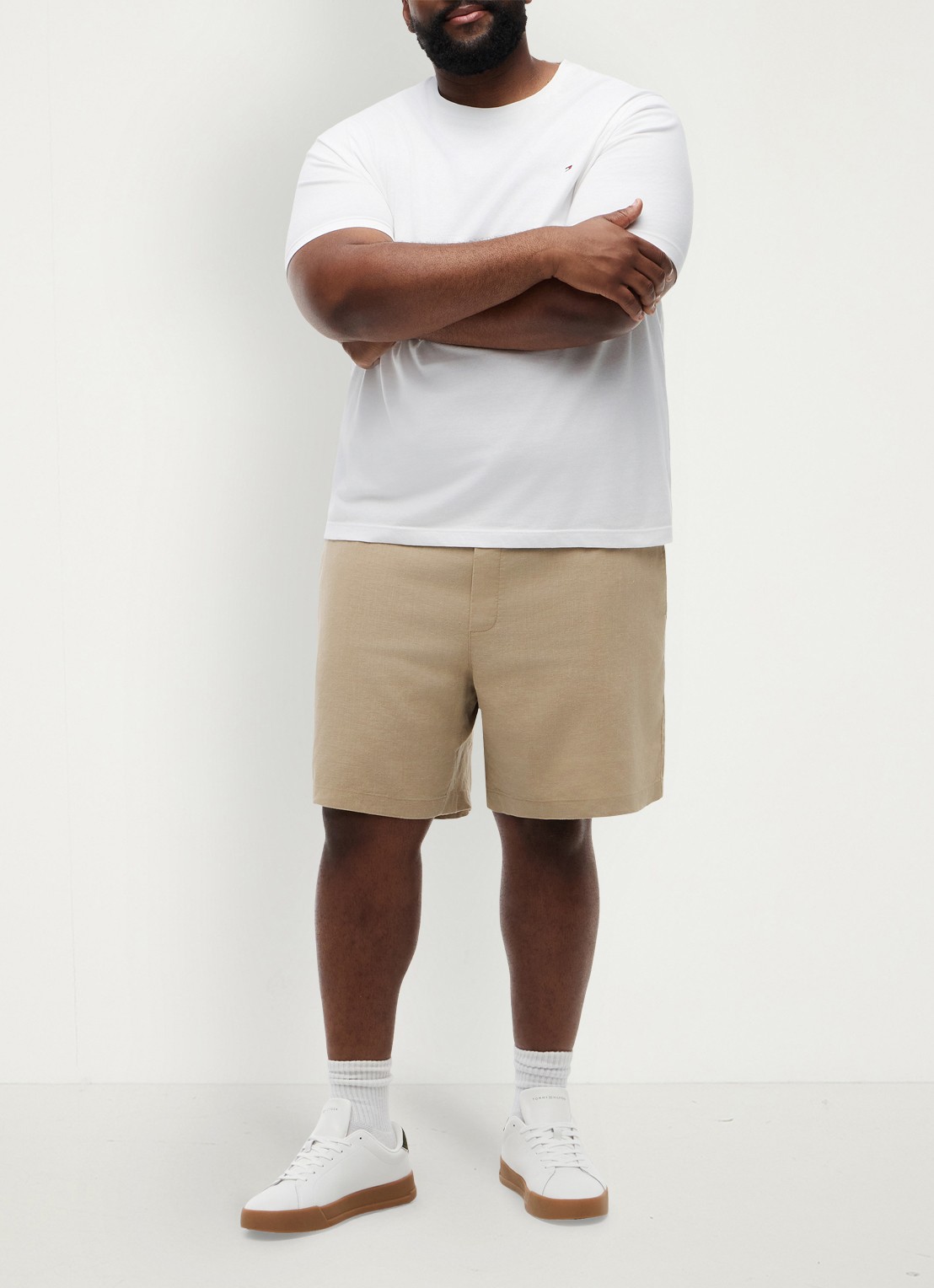 Tommy Hilfiger Straight fit korte broek in linnenblend - voorkant 2 beige