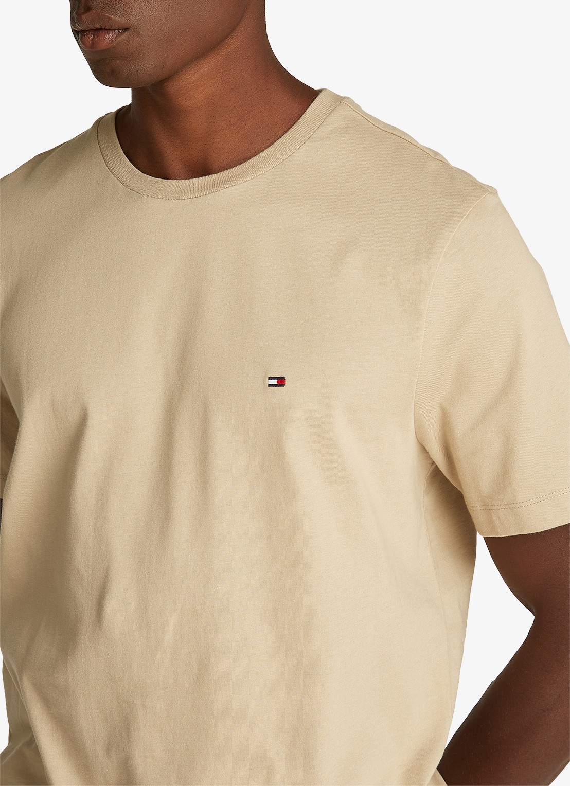 Tommy Hilfiger T-shirt met logo - detail 2 sandalwood-rbt / bruin