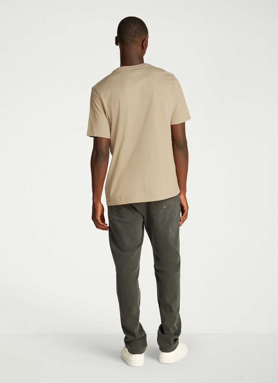 Tommy Hilfiger T-shirt met logo - detail 3 sandalwood-rbt / bruin
