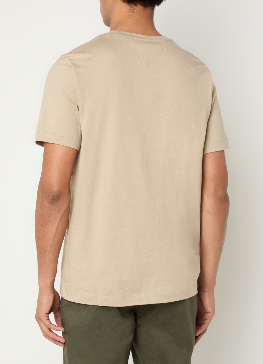 Tommy Hilfiger T-shirt met logo - achterkant 9 sandalwood-rbt / bruin
