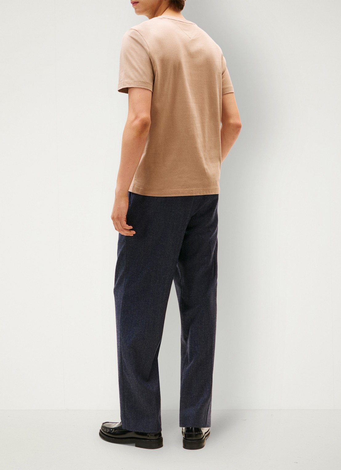 Tommy Hilfiger T-shirt met logo - achterkant zand