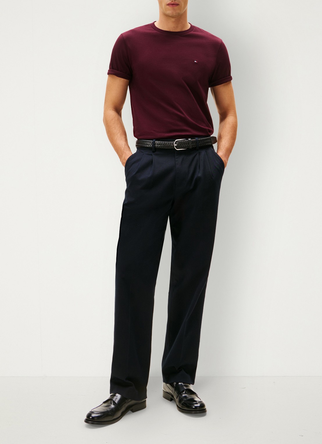 Tommy Hilfiger T-shirt met logo - voorkant 2 bordeauxrood