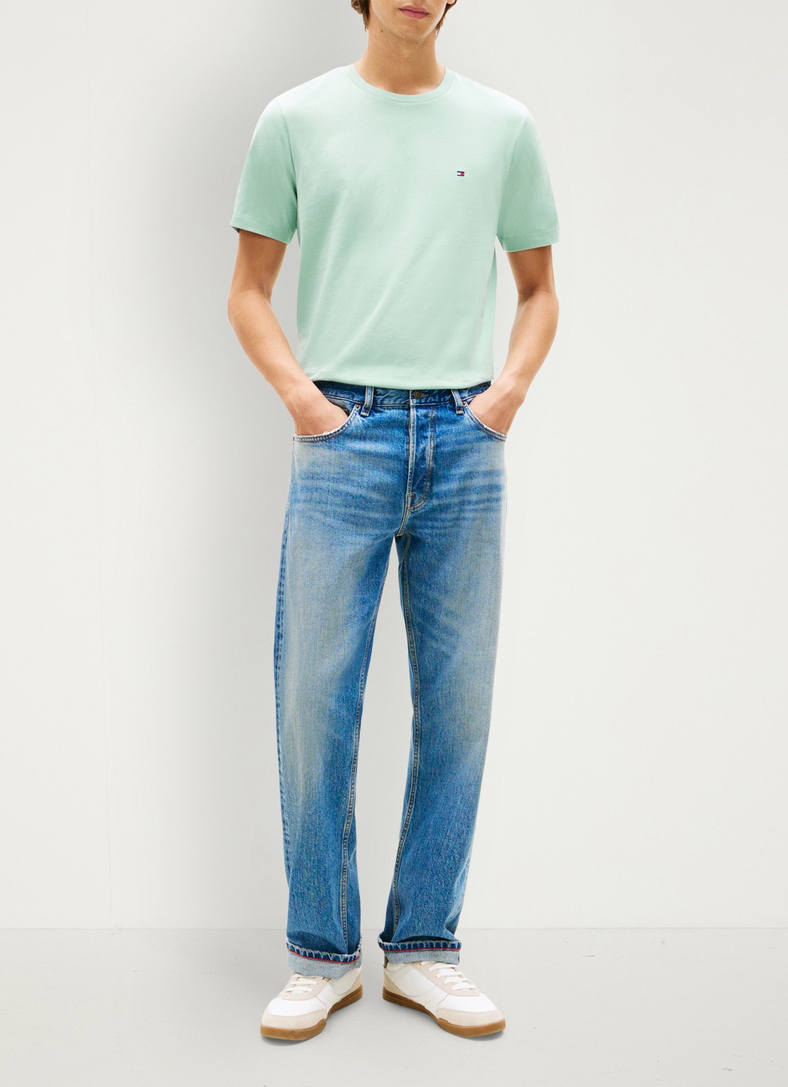 Tommy Hilfiger T-shirt met logo - voorkant 2 crushed mint