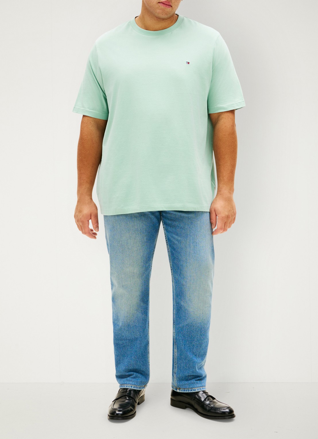 Tommy Hilfiger T-shirt met logo - voorkant 4 mint