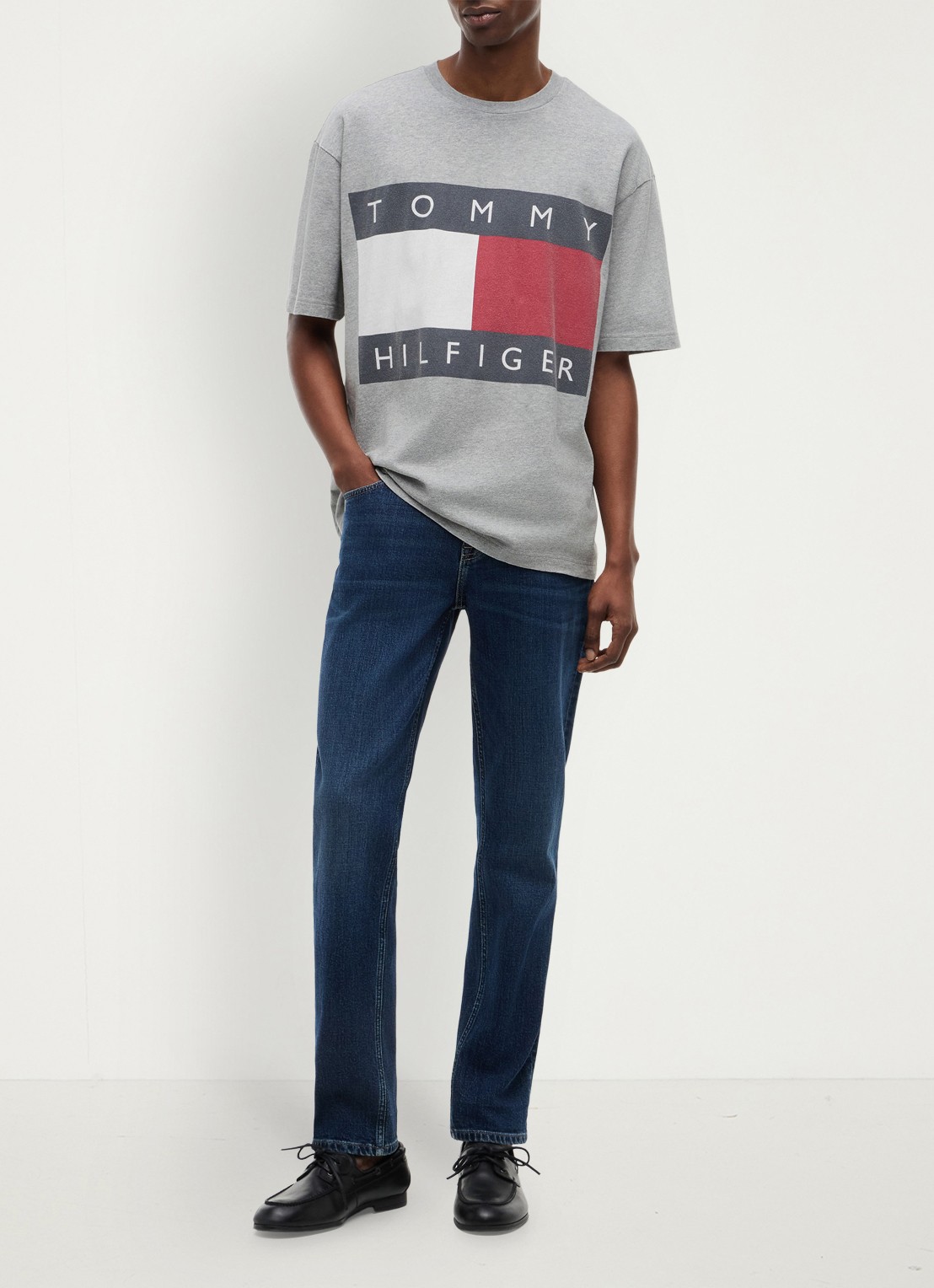 Tommy Hilfiger T-shirt met logo - voorkant 5 lichtgrijs